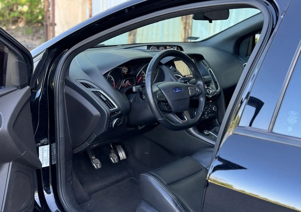 Ford Focus cena 69900 przebieg: 126000, rok produkcji 2016 z Kielce małe 172